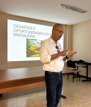 Palestra proferida aos alunos do Instituto Tecnológico de Agropecuária de Precisão -EPAMIG ITAP. Levando o nome da FAPAM - Faculdade Católica de Pará de Minas como referência em Agronegócio na região.