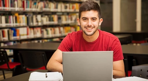 Desbrave o futuro digital: como o curso de Gestão da TI da FAPAM está formando os líderes tecnológicos de amanhã